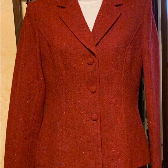 Kasper Dresses & Skirts - Vintage Kasper petite suit